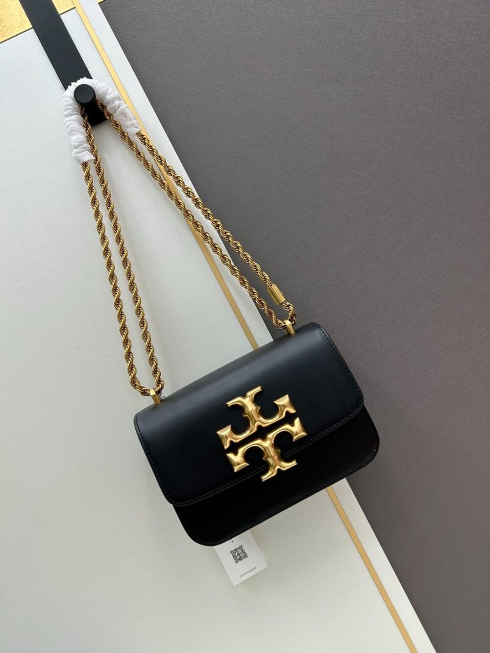 Eleanor Medium Black Smooth Leather Crossbody Bag - Picture 2 of 7